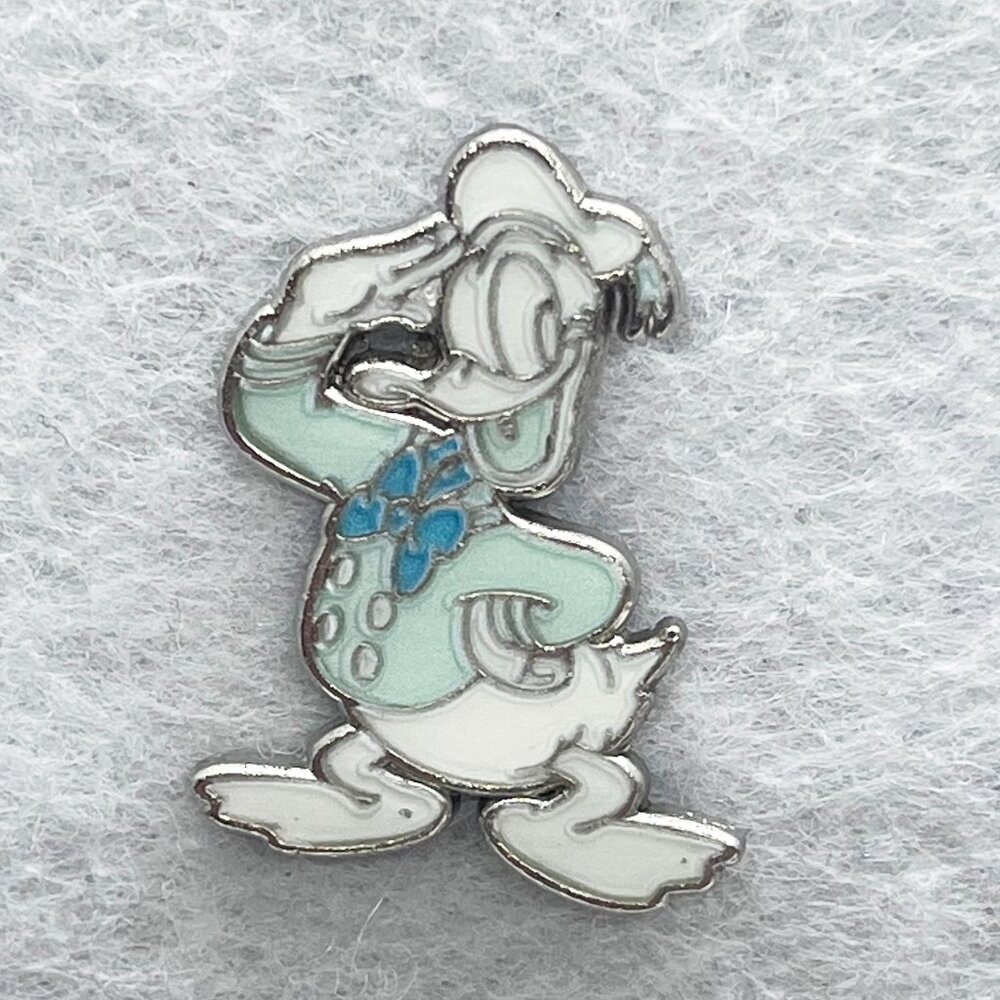 🔮 5/$25 Disney Pastel Donald Duck Pin